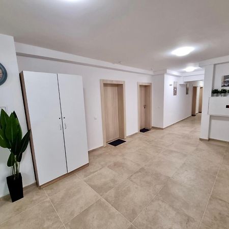 Best Family Apartments & Private Parking Sofia Exterior photo